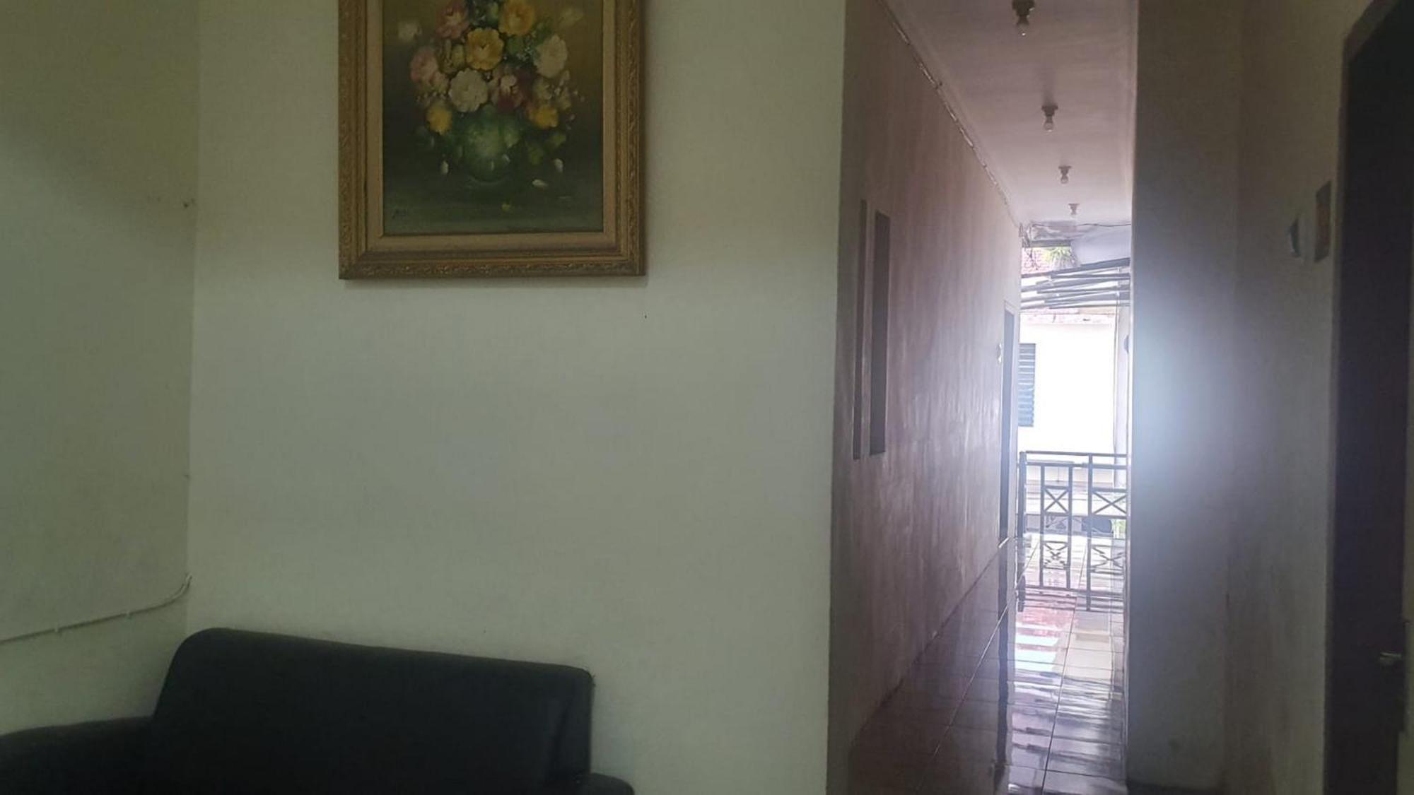 Reddoorz Syariah At Demasto Homestay Jembel Exteriör bild