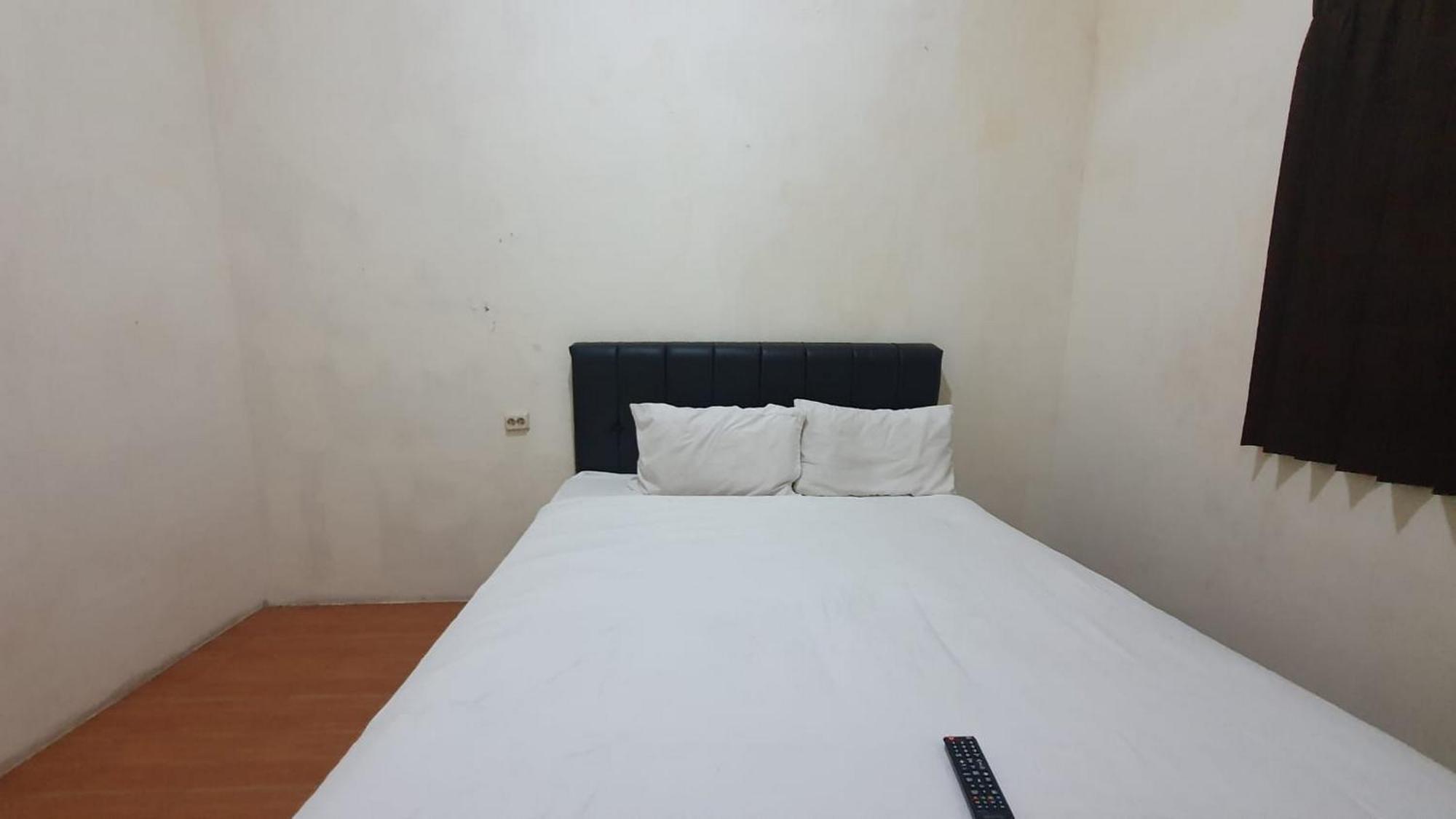Reddoorz Syariah At Demasto Homestay Jembel Exteriör bild