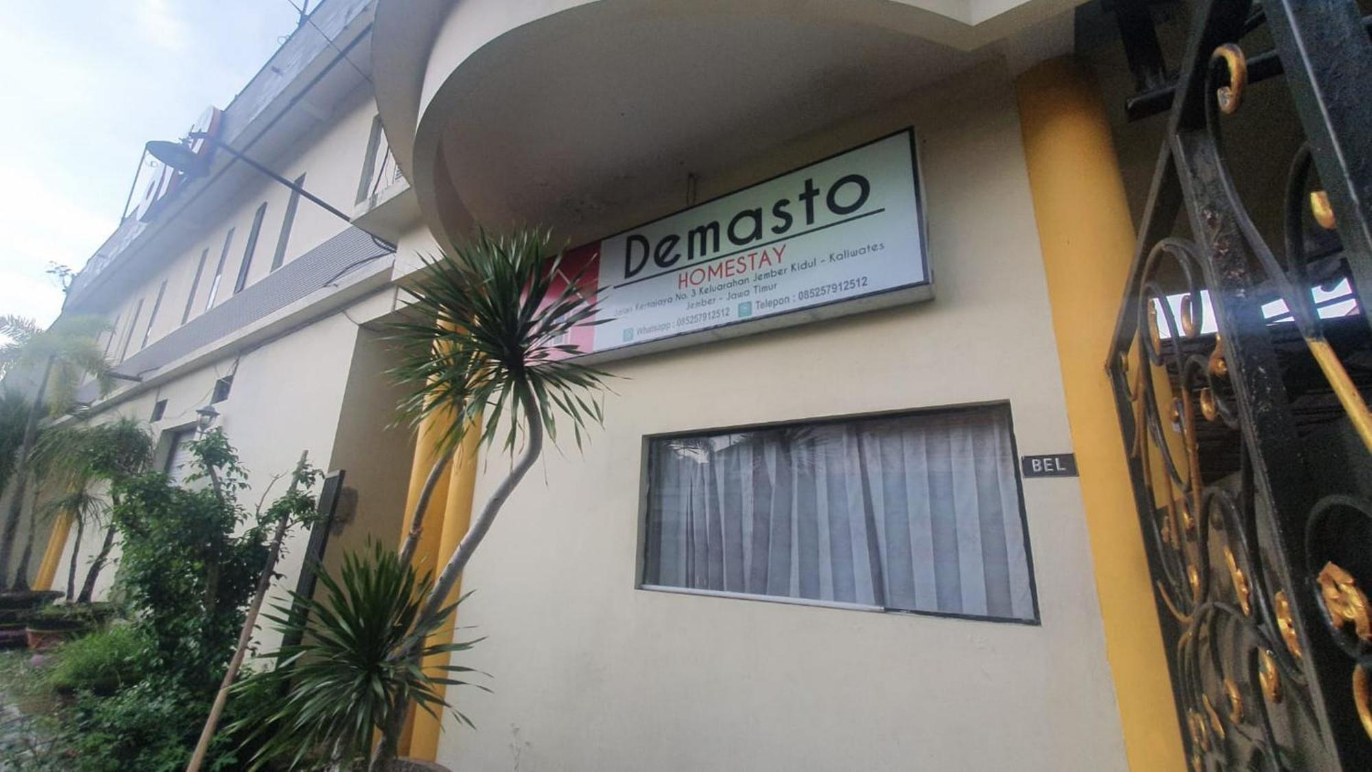Reddoorz Syariah At Demasto Homestay Jembel Exteriör bild